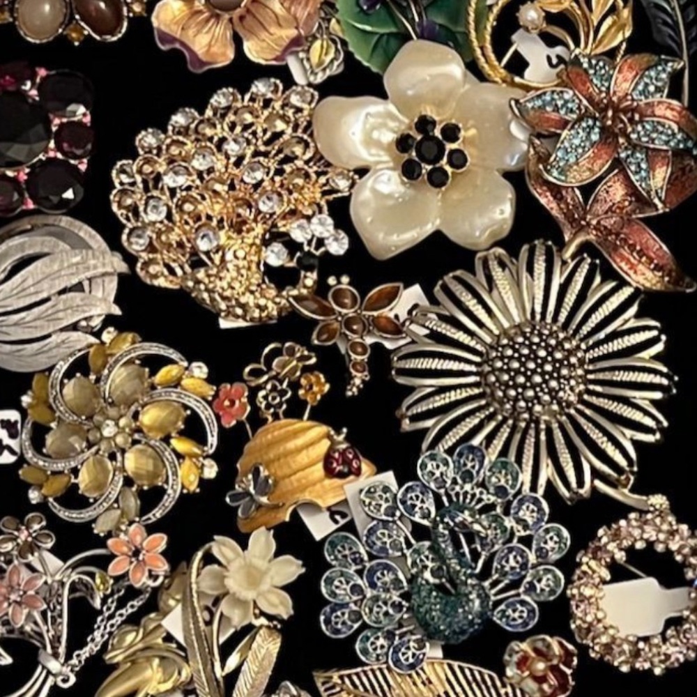 Brooches As Seen On Live